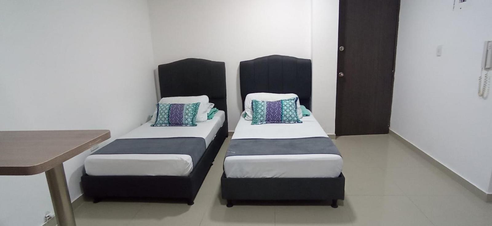 Hotel Jardin Plaza By Sgh Cali Bagian luar foto